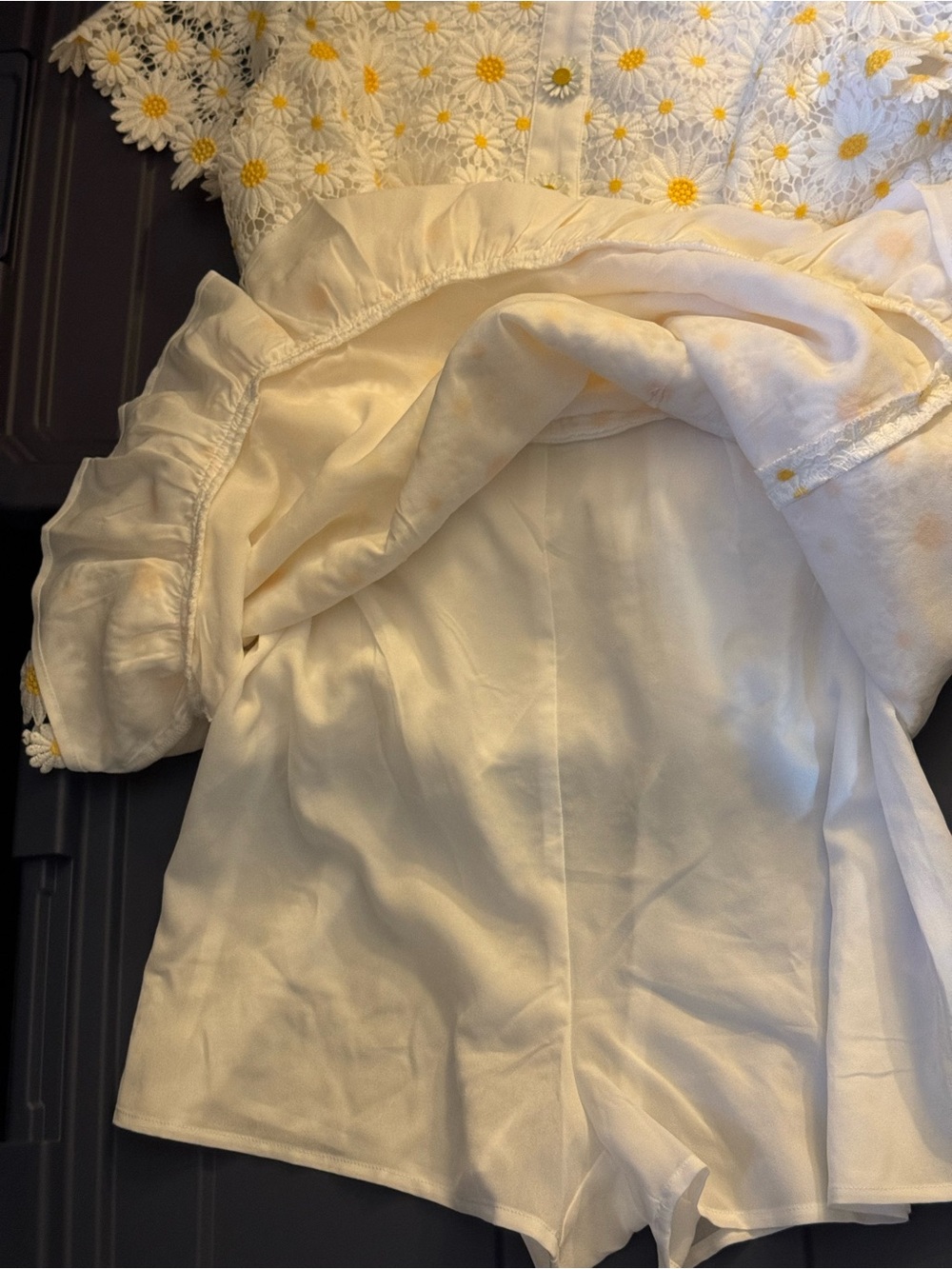 Lilly Pulitzer White Daisy Lace Dress with Yellow Centers NWT 8 - Picture 10 of 10